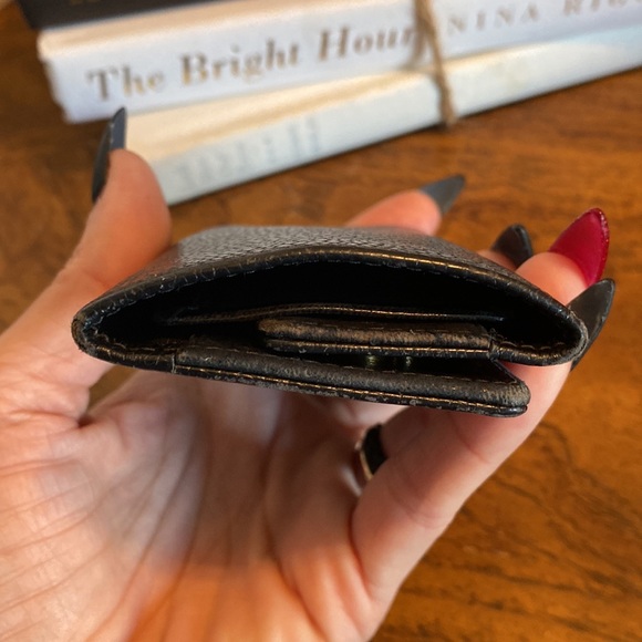 💯 AUTH. Chanel vintage black caviar leather key holder /keychain - Picture 8 of 12